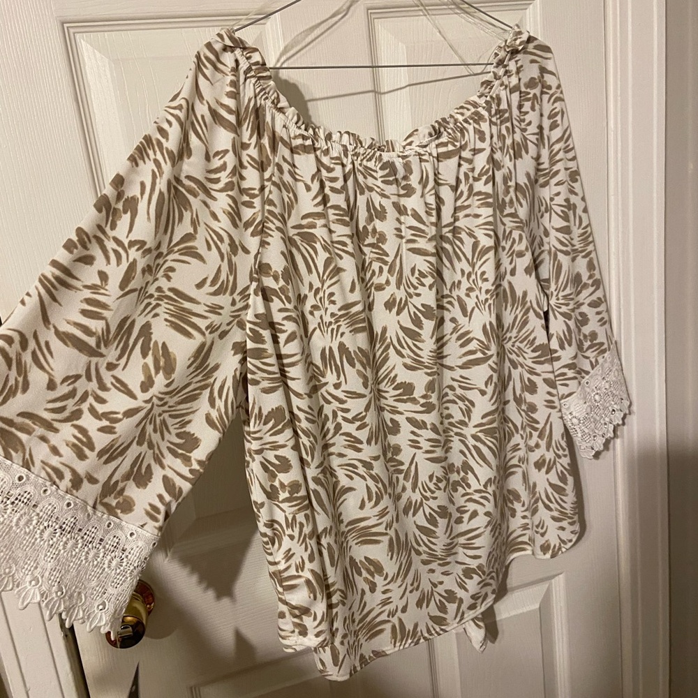 I.N. Studio Cream and Brown Leaf Print Blouse - Picture 5 of 6